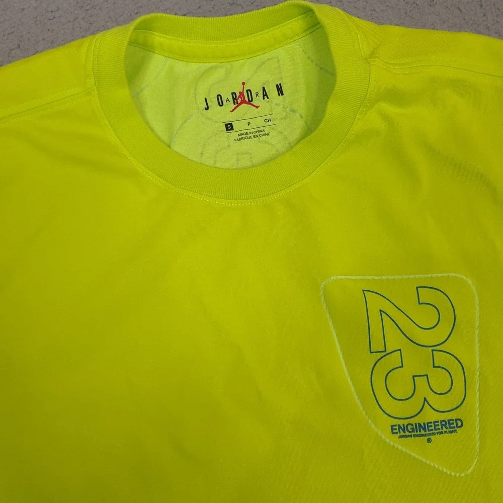 Air Jordan 23 Engineered Shirt Mens Small Flourescent Hi Viz Jumpman‎ Flight